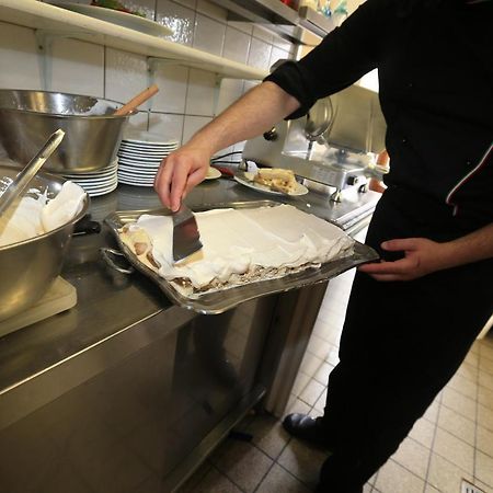 הולשטאדט La Locanda Ristorante Pizzeria Garni מראה חיצוני תמונה